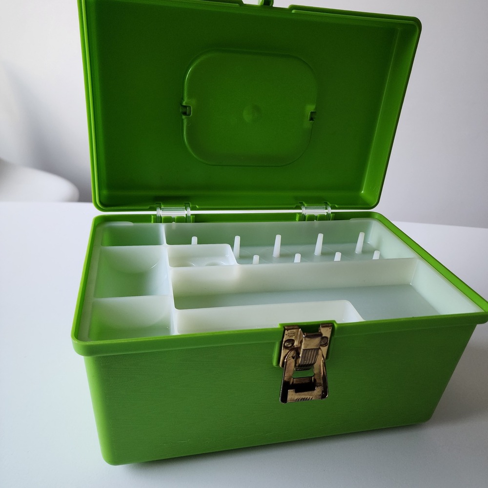 Vintage Wilhold Sewing Box Green Plastic Vintage Organizer Case‎ Craft Storage